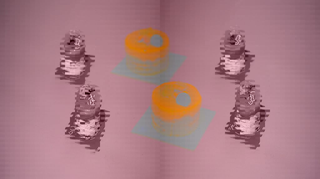 Salted Caramel Cake With Cashew (S)