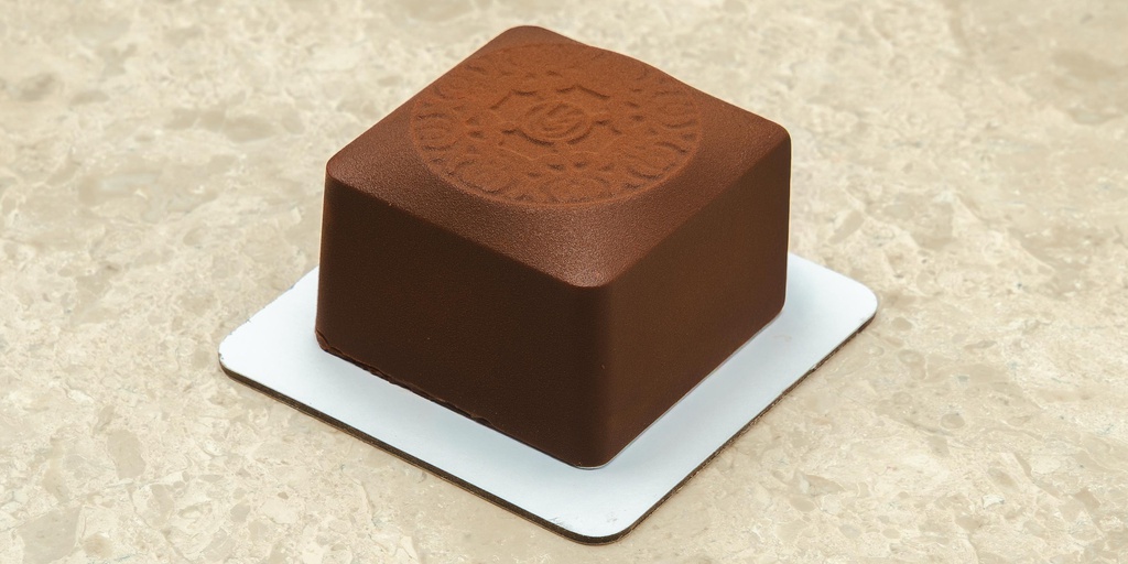 Chocolate Crunch Cake (S)