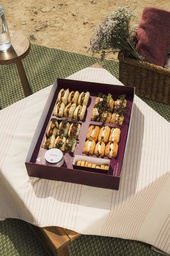 Sandwich box (western)