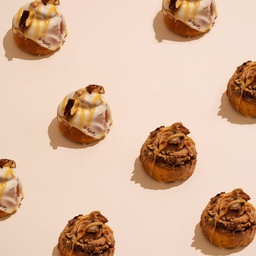 Cheese Cinnabon Box (4 Pieces)